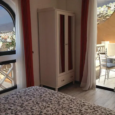 Wonderful Oceanview 1 Bed In San Eugenio Alto